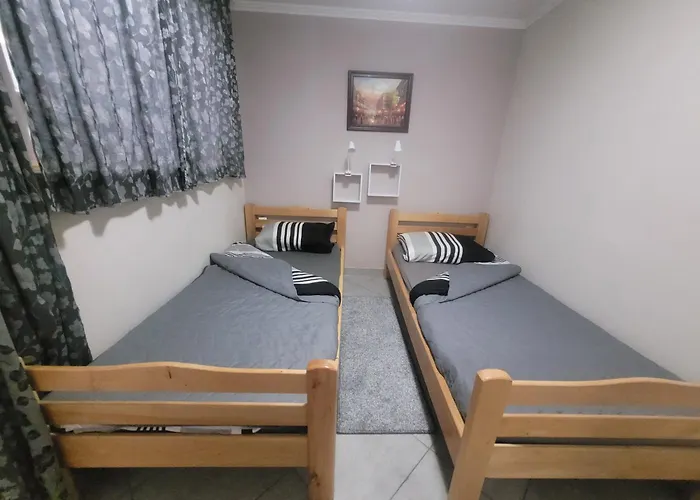 شقة Koba Backi Monostor